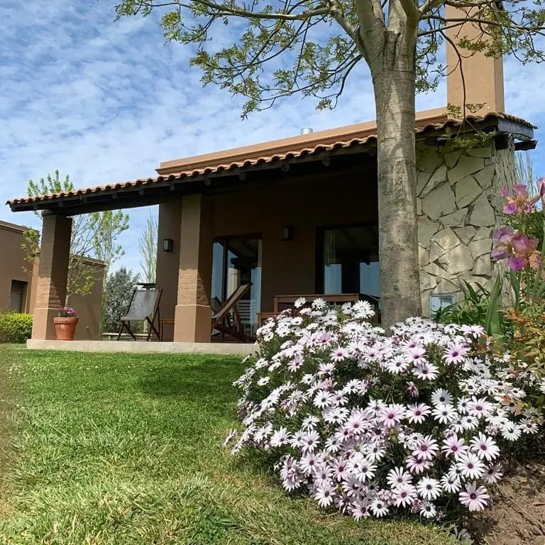 Una casa en primavera.