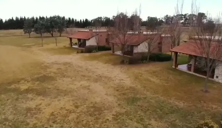 Las tres casas desde el drone.