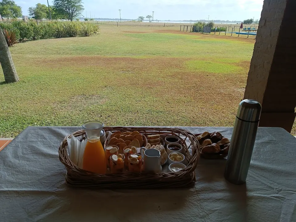 El desayuno con vista al campo.