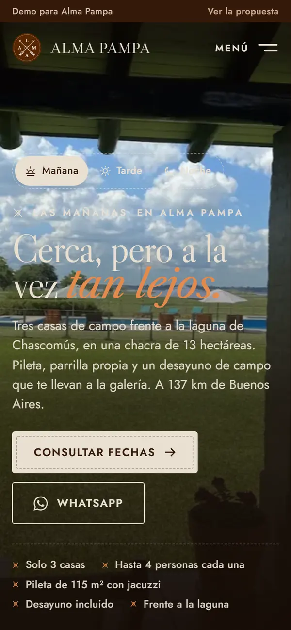 La portada de la web nueva en el mismo celular: el video del amanecer, el título y los botones para consultar y escribir por WhatsApp.